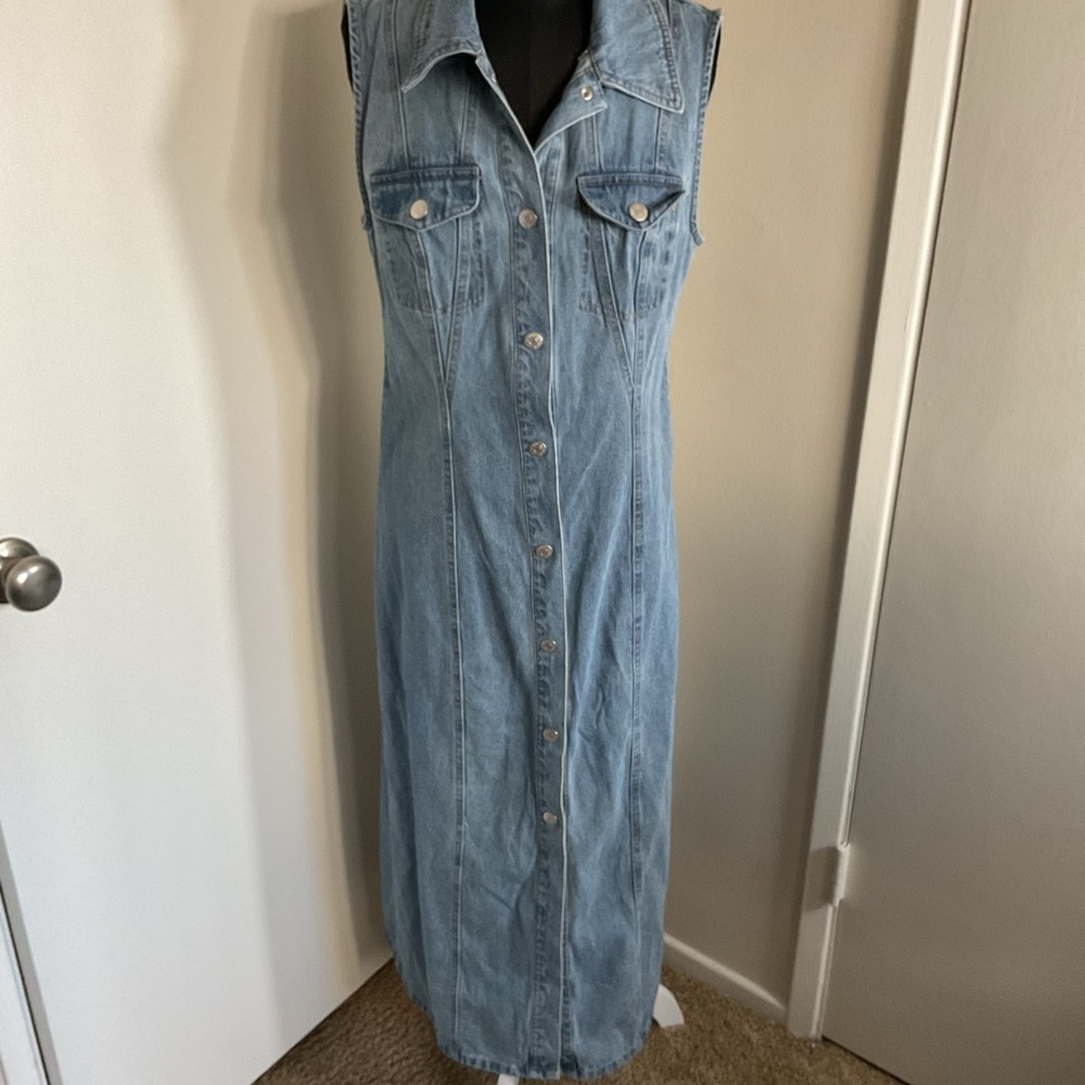 House of Harlow Denim Maxi Dress M Medium Sleeveless Button Front Revolve Boho - Picture 2 of 7